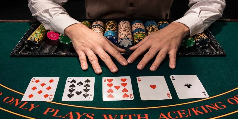 Cách đánh bài Poker chi tiết dành cho người chơi mới 1 Cách đánh bài Poker - sơ lược về game bài Xì phé